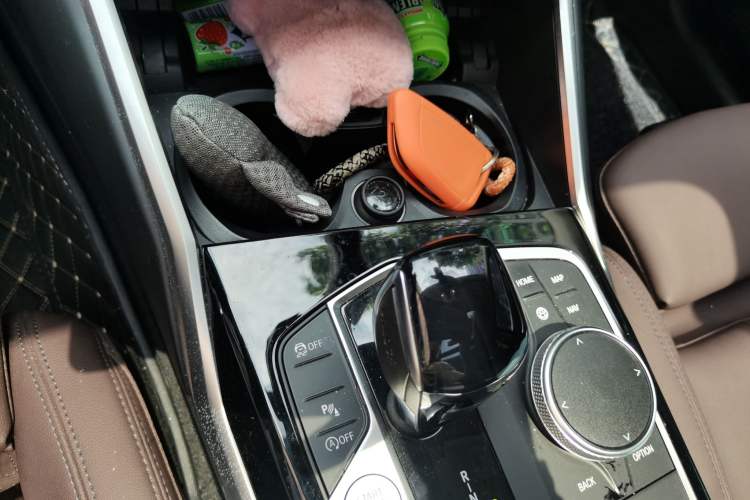 Used BMW 3 Series 2021 Second Facelift 320i Sport Package Gear Lever