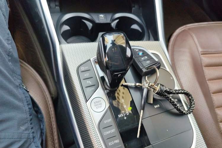 Used BMW 3 Series 2021 Facelifted 325Li M Sport Night Edition Package Gear Lever