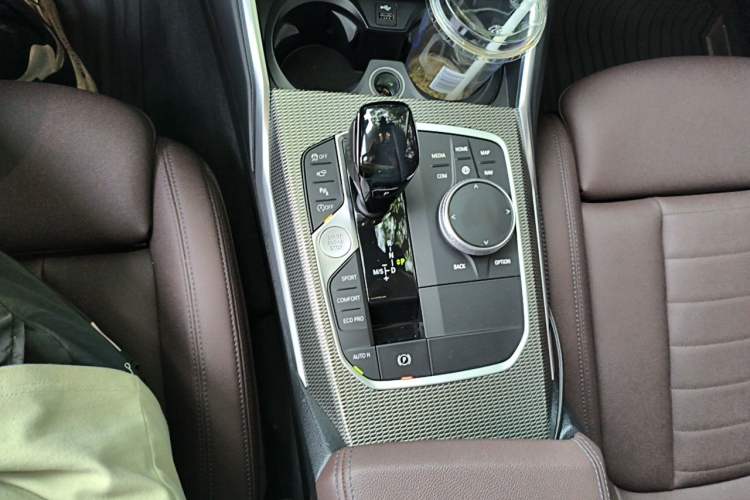 Used BMW 3 Series 2021 330i M Sport Night Edition Gear Lever