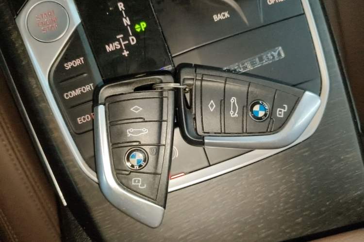 Used BMW 3 Series 2021 325i M Sport Package Interior 1