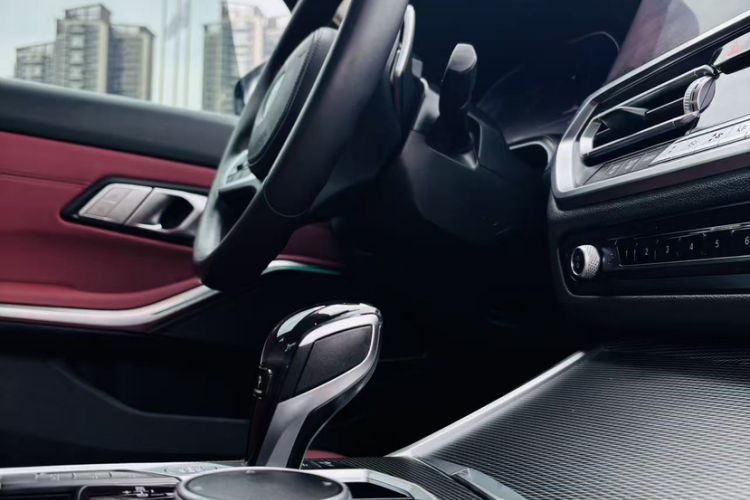 Used BMW 3 Series 2021 Second Facelift 330i M Sport Night Edition Package Interior 1