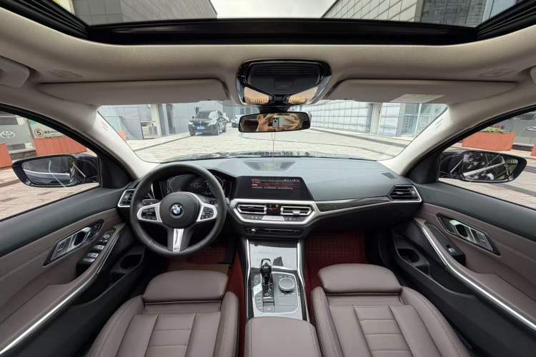 Used BMW 3 Series 2021 Restyled 325Li M Sport Package Interior 2