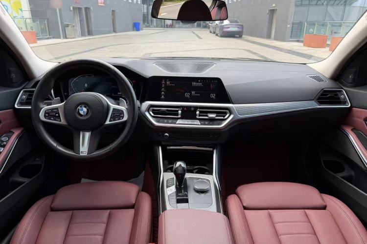 Used BMW 3 Series 2021 Second Facelift 330Li xDrive M Sport Night Edition Package Interior 2