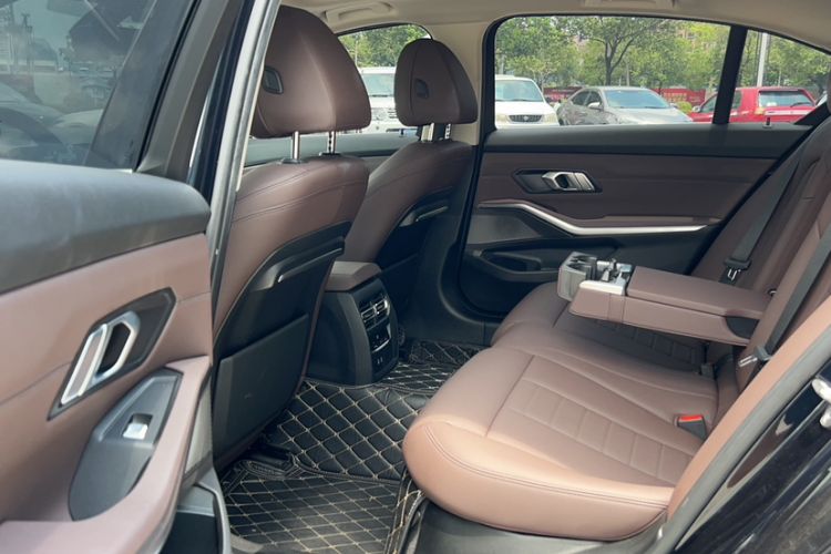 Used BMW 3 Series 2021 Facelifted 320Li M Sport Package Interior 3