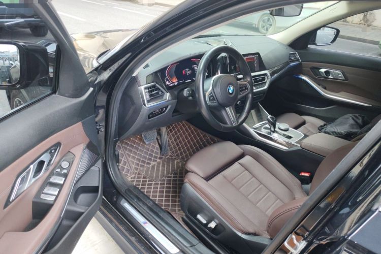 Used BMW 3 Series 2021 Second Facelift 325Li M Sport Package Interior 3