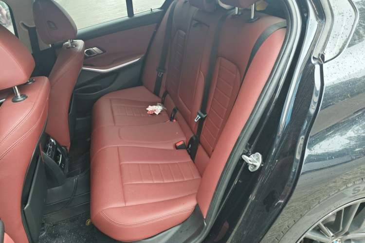 Used BMW 3 Series 2021 325i M Sport Night Edition package Interior 4
