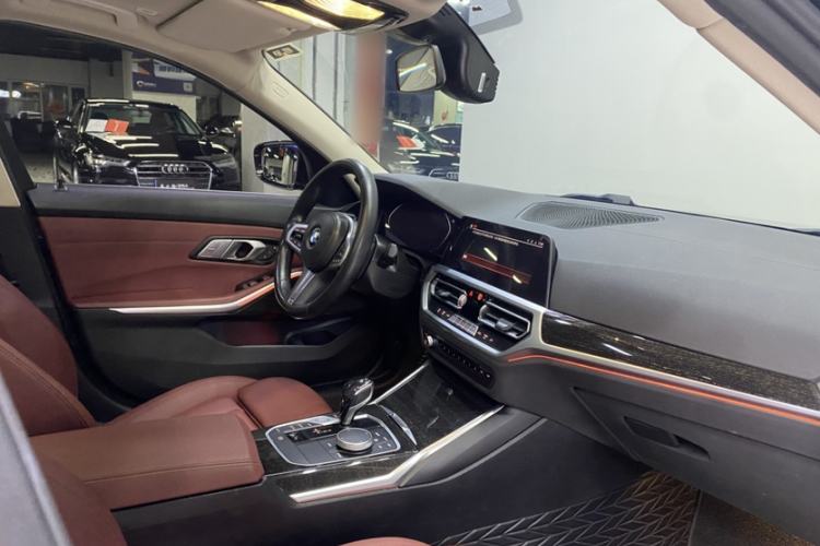 Used BMW 3 Series 2021 Second Facelift 325Li xDrive M Sport Package Interior 5