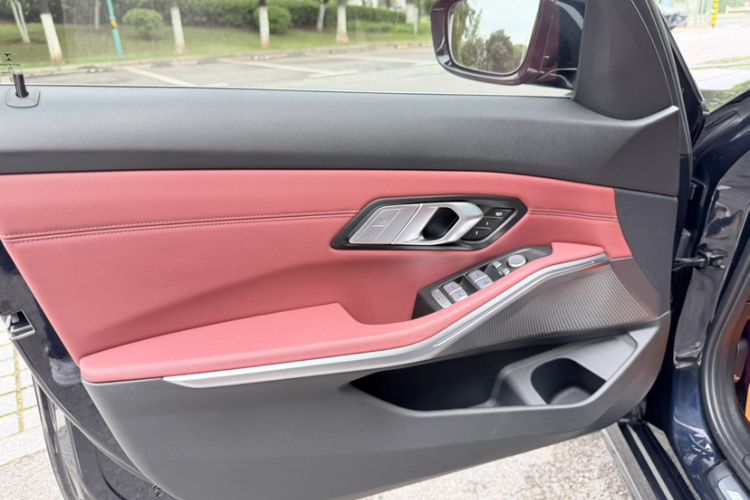 Used BMW 3 Series 2021 325Li M Sport Package Interior 7
