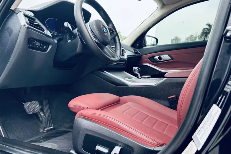 Used BMW 3 Series 2021 Second Facelift 330i M Sport Night Edition Package Interior 7