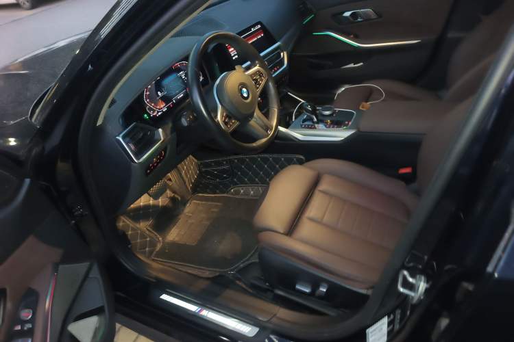 Used BMW 3 Series 2021 Facelifted 325Li M Sport Night Edition Package Left Front Seat