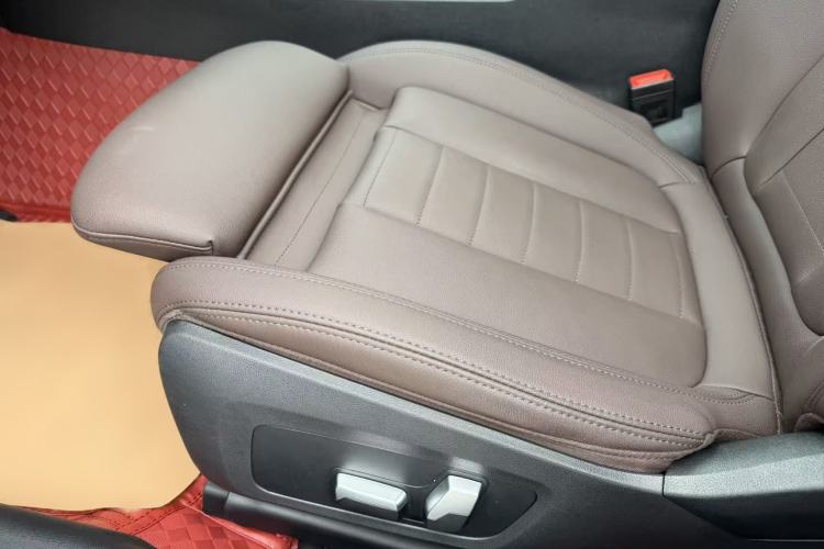 Used BMW 3 Series 2021 Restyled 325Li M Sport Package Left Front Seat