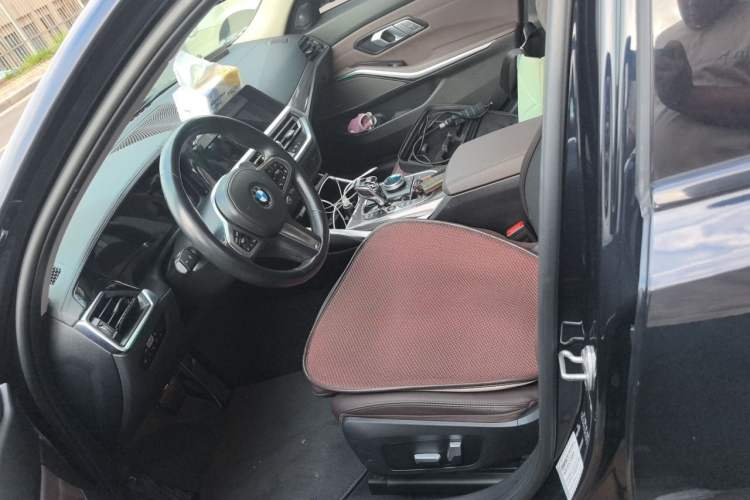 Used BMW 3 Series 2021 Second Facelift 325i M Sport Night Edition Package Left Front Seat