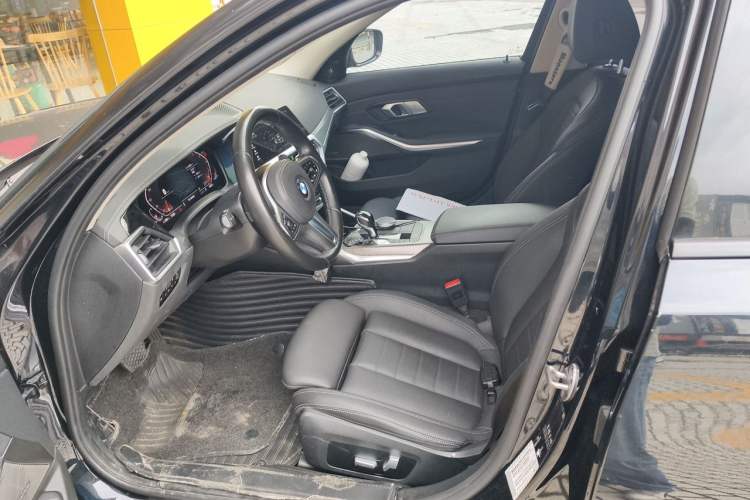 Used BMW 3 Series 2021 325Li M Sport Shadowline Package Left Front Seat
