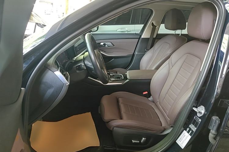 Used BMW 3 Series 2021 Facelifted 320Li M Sport Package Left Front Seat