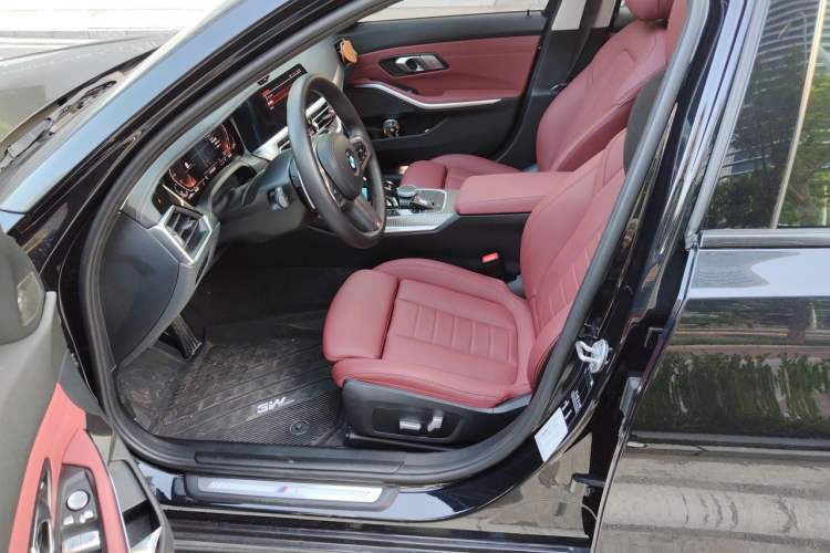 Used BMW 3 Series 2021 325i M Sport Night Edition package Left Front Seat