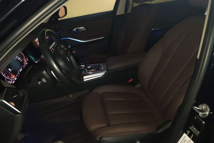 Used BMW 3 Series 2021 Restyled 325i M Sport Night Edition Package Left Front Seat