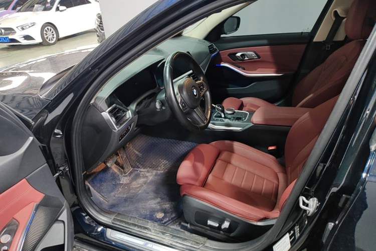 Used BMW 3 Series 2021 Second Facelift 325i M Sport Package Left Front Seat