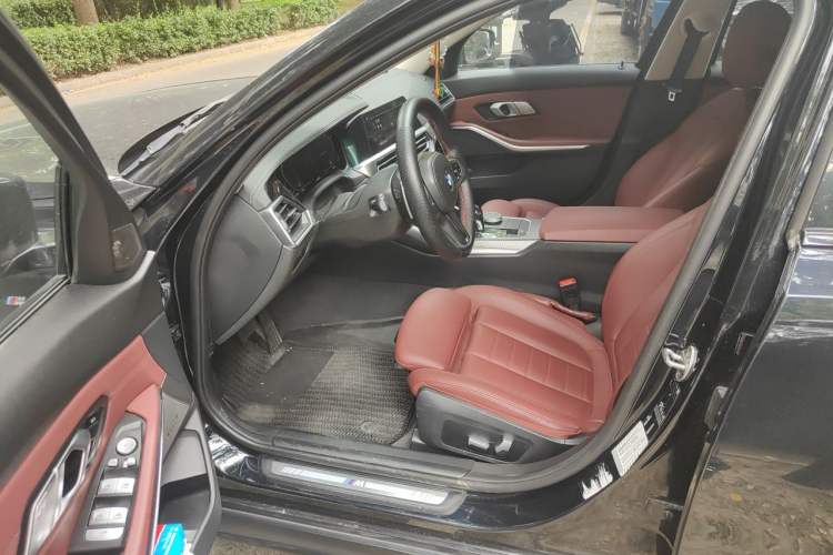 Used BMW 3 Series 2021 Second Facelift 325Li M Sport Night Edition Package Left Front Seat