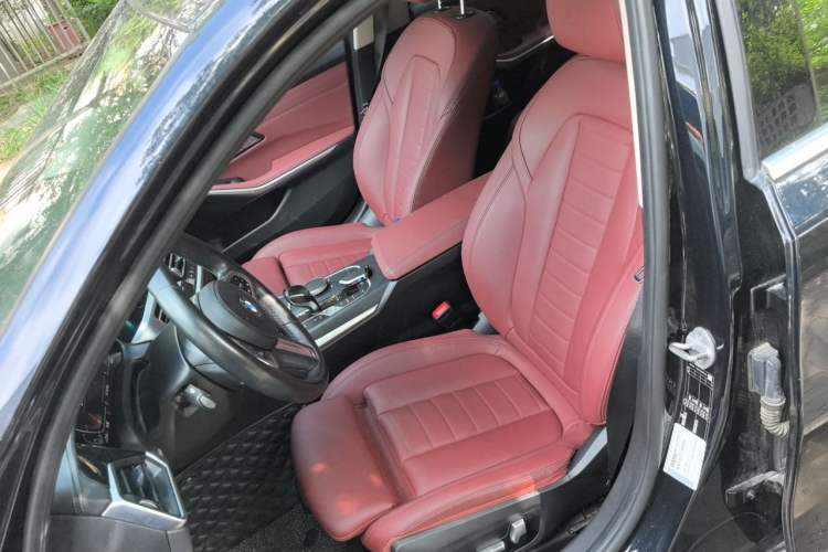 Used BMW 3 Series 2021 325i M Sport Package Left Front Seat