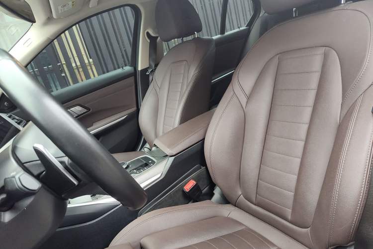 Used BMW 3 Series 2021 325i M Sport Night Edition package Left Front Seat