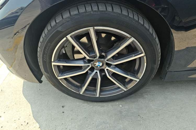Used BMW 3 Series 2021 320Li M Sport Package Left Front Wheel Hub