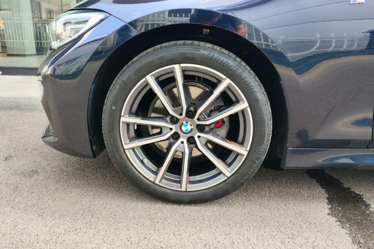 Used BMW 3 Series 2021 320Li M Sport Package Left Front Wheel Hub