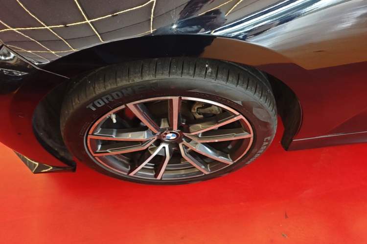 Used BMW 3 Series 2021 Restyled 325Li M Sport Package Left Front Wheel Hub