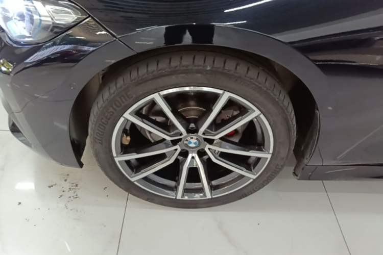 Used BMW 3 Series 2021 Second Facelift 325Li M Sport Package Left Front Wheel Hub