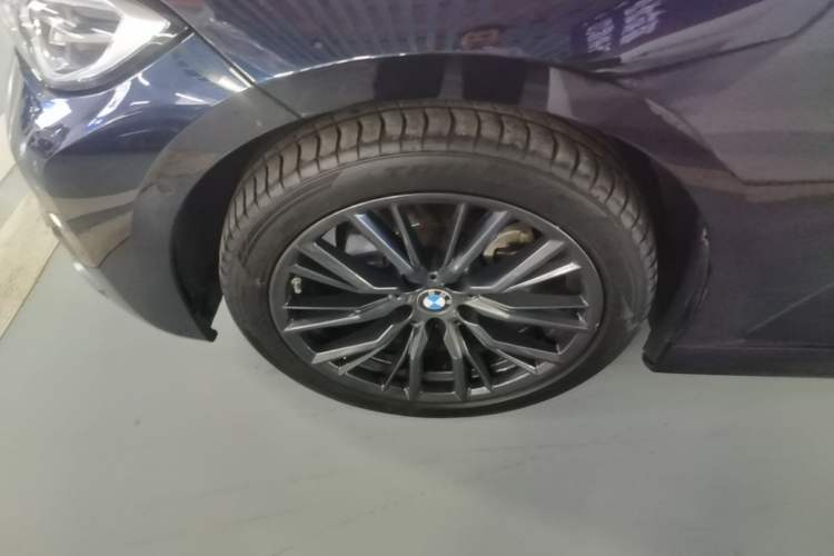 Used BMW 3 Series 2021 Facelifted 325Li M Sport Night Edition Package Left Front Wheel Hub