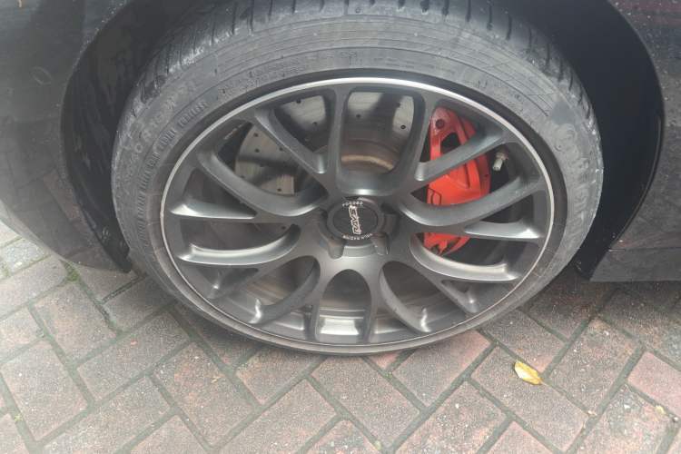 Used BMW 3 Series 2021 330Li xDrive M Sport Night Edition Left Front Wheel Hub