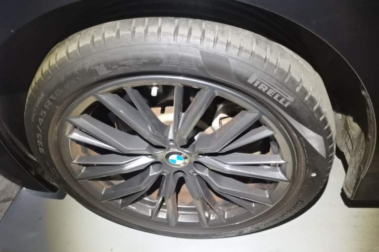 Used BMW 3 Series 2021 330i M Sport Night Edition Left Front Wheel Hub