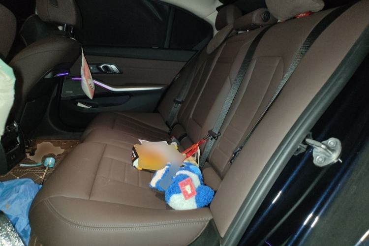 Used BMW 3 Series 2021 325Li M Sport Shadowline Package Left Rear Seat