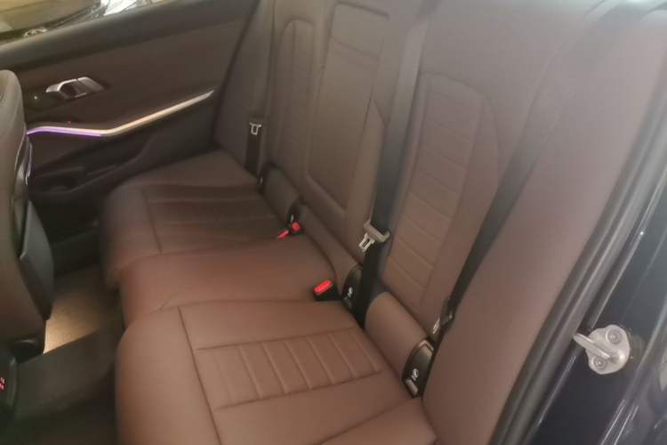 Used BMW 3 Series 2021 325Li M Sport Shadowline Package Left Rear Seat