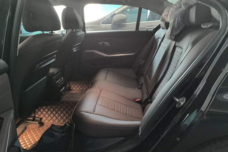 Used BMW 3 Series 2021 Restyled 325Li M Sport Package Left Rear Seat