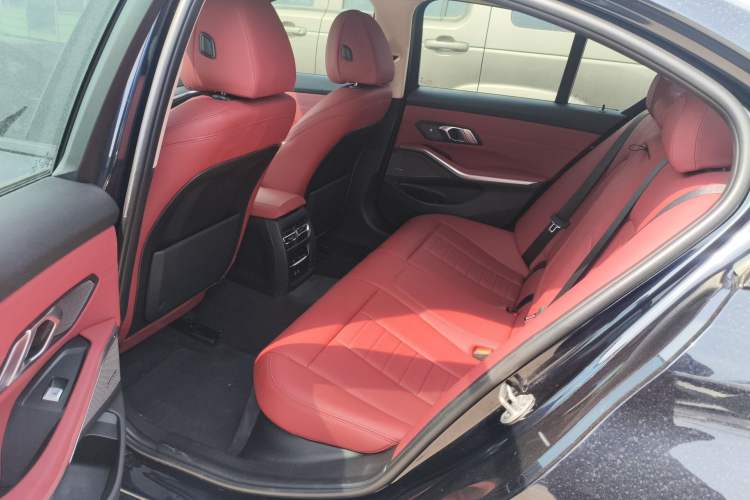 Used BMW 3 Series 2021 330i M Sport Night Edition Left Rear Seat