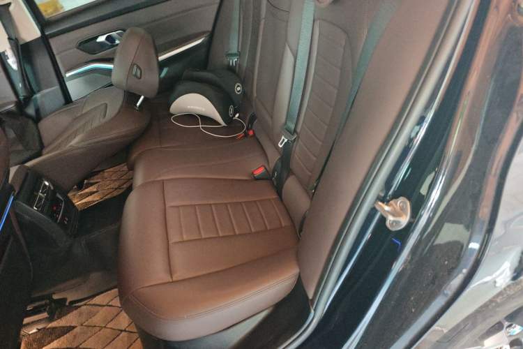 Used BMW 3 Series 2021 Restyled 325Li M Sport Package Left Rear Seat