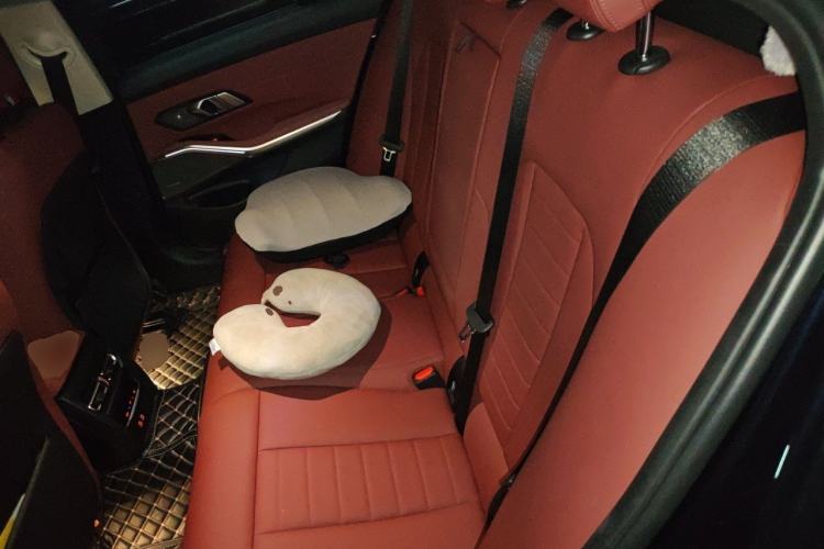 Used BMW 3 Series 2021 325i M Sport Night Edition package Left Rear Seat