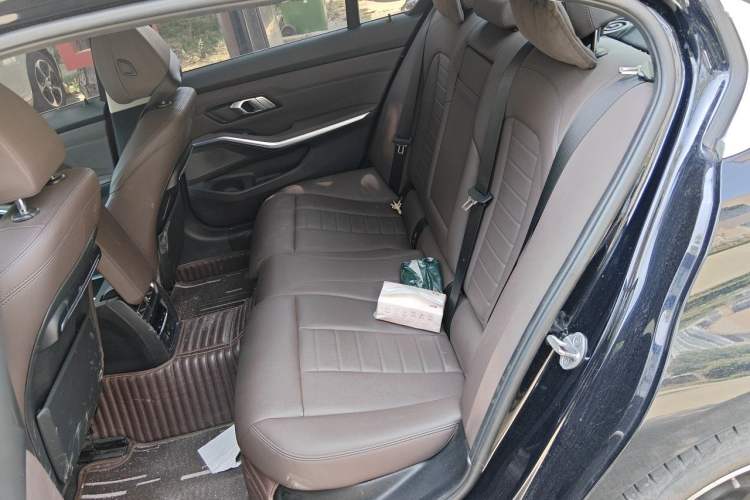 Used BMW 3 Series 2021 Restyled 325Li M Sport Package Left Rear Seat