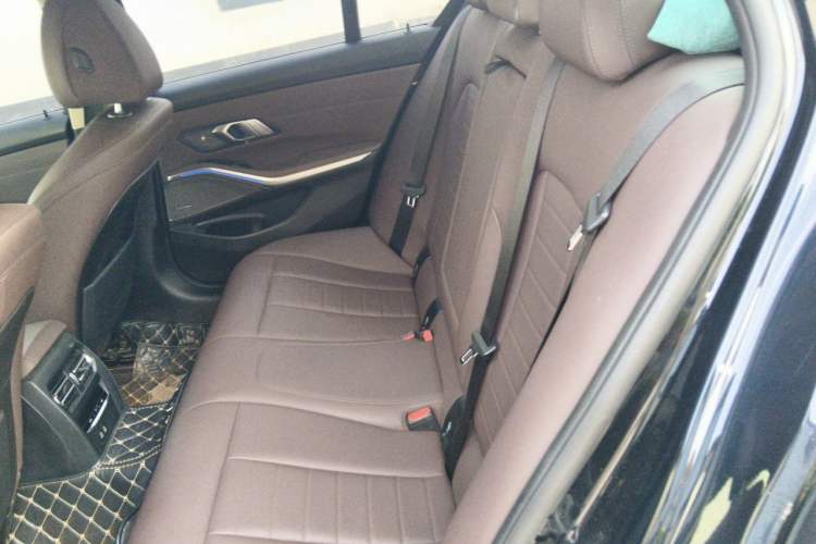Used BMW 3 Series 2021 325i M Sport Night Edition package Left Rear Seat