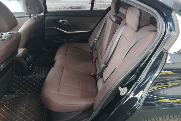 Used BMW 3 Series 2021 Facelifted 320Li M Sport Package Left Rear Seat