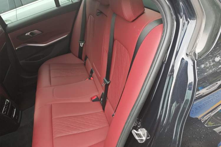 Used BMW 3 Series 2021 Restyled 325i M Sport Package Left Rear Seat