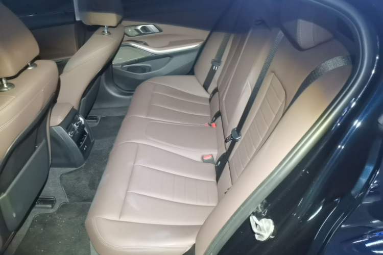 Used BMW 3 Series 2021 330i M Sport Night Edition Left Rear Seat