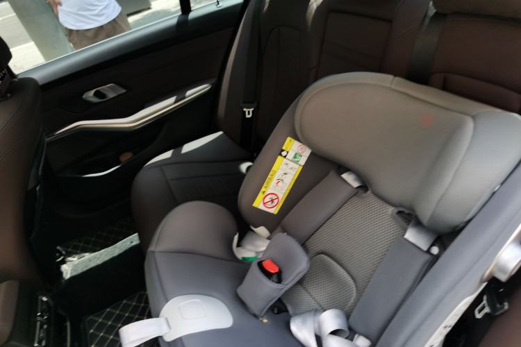 Used BMW 3 Series 2021 Second Facelift 320i Sport Package Left Rear Seat
