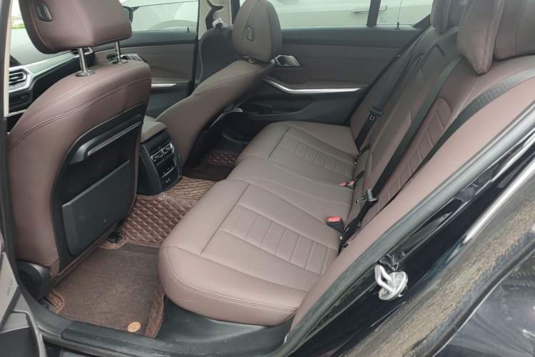 Used BMW 3 Series 2021 Second Facelift 325Li M Sport Night Edition Package Left Rear Seat
