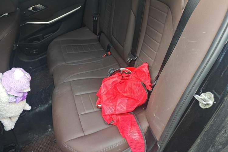 Used BMW 3 Series 2021 Facelifted 325Li M Sport Night Edition Package Left Rear Seat