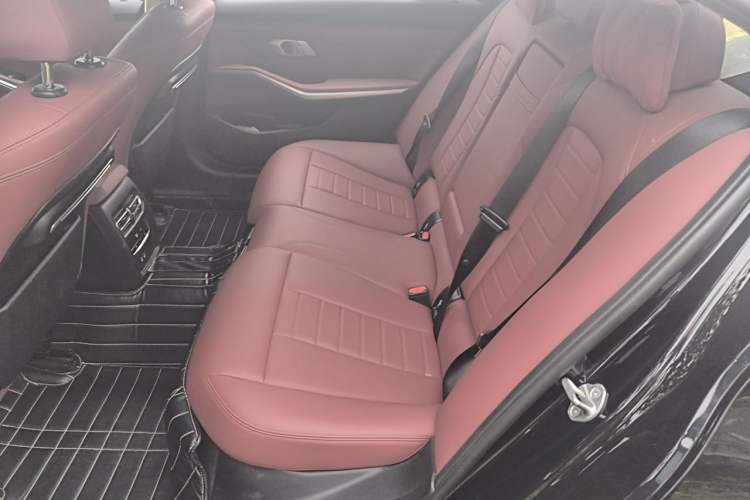 Used BMW 3 Series 2021 Restyled 325Li M Sport Package Left Rear Seat