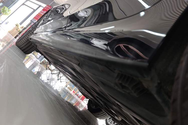 Used BMW 3 Series 2021 325Li M Sport Shadowline Package Left Side Sill