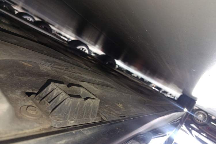 Used BMW 3 Series 2021 Second Facelift 325Li M Sport Night Edition Package Left Side Sill