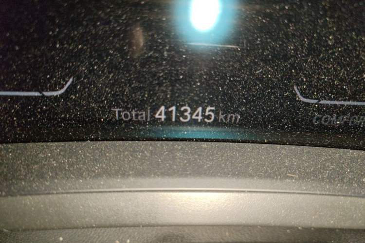 Used BMW 3 Series 2021 325Li M Sport Shadowline Package Odometer Close Up