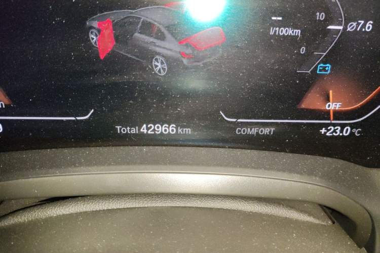 Used BMW 3 Series 2021 Facelifted 320Li M Sport Package Odometer Close Up